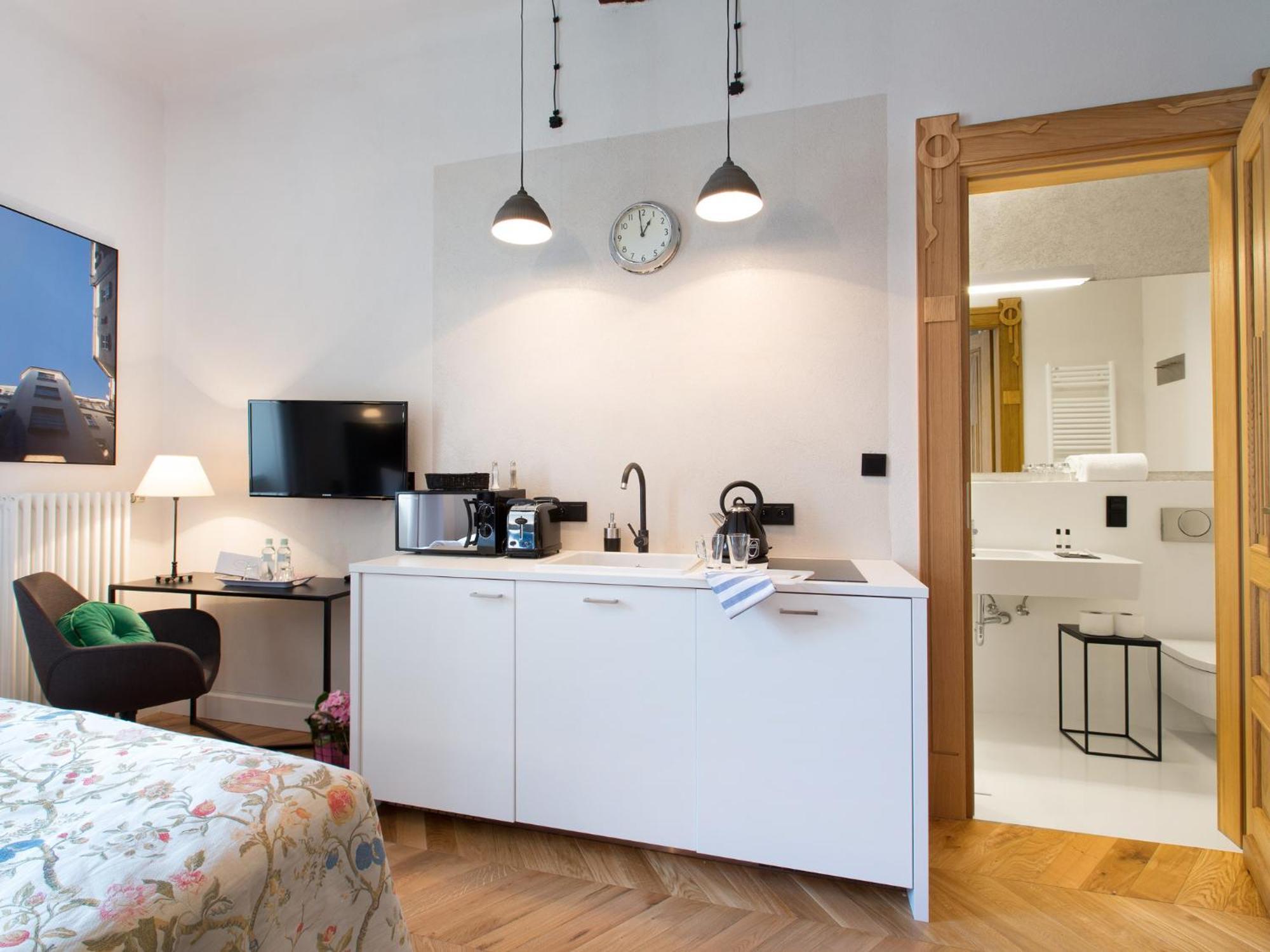 Antique Apartments Plac Szczepanski Krakow Room photo